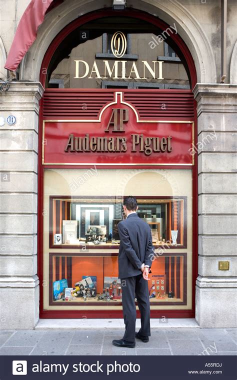 Jewellers in Padova .